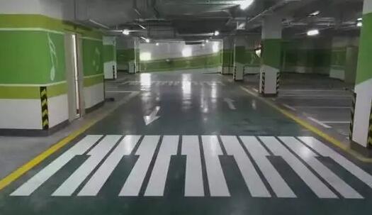 雅星镇车位划线